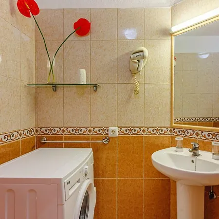 Aircon Next To Beach Costa Adeje Wifi Heated Pool 아파트